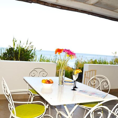 Villa Ginestra Sulla Spiaggia Di Стромболи Екстериор снимка